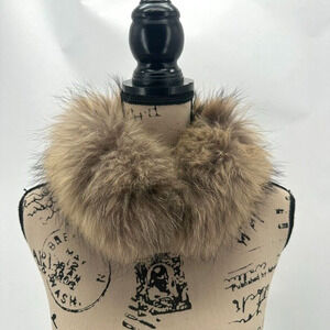 Burberry Detachable Raccoon Fur Collar Snap On Convertible Winter Outdoor Preppy